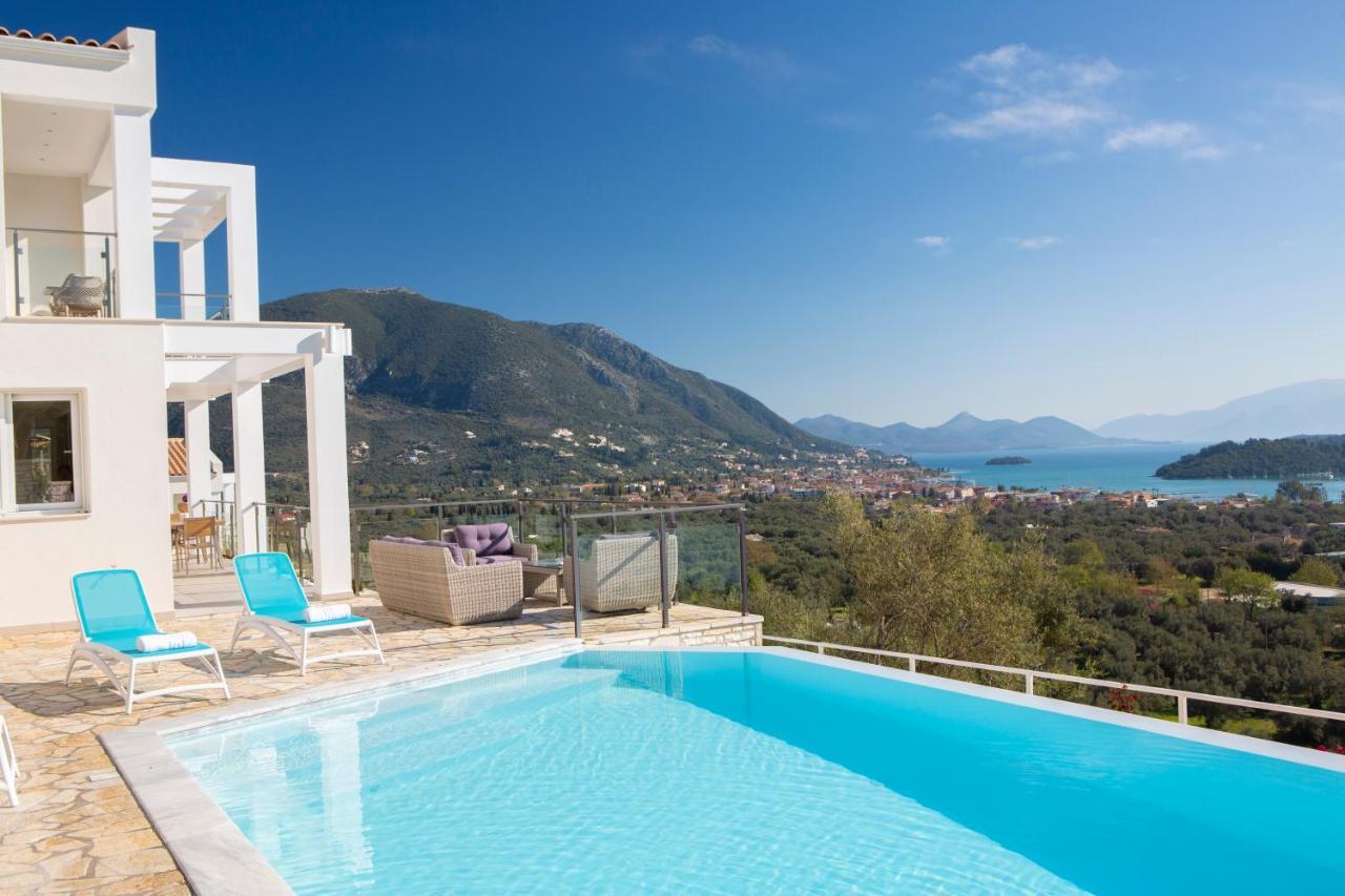 Afroditi Collection * Agios Christoforos (Lefkada)