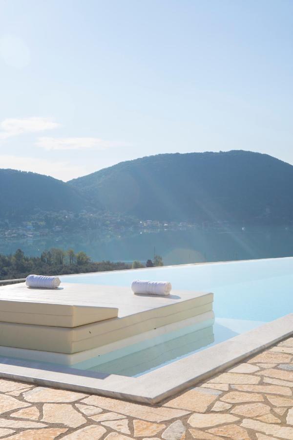 Villa Afroditi Collection *
